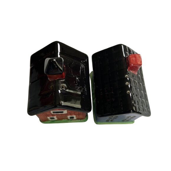 Old Fashion Ceramic Schoolhouse & Cottage Salt and Pepper Shaker Set Country - Picture 10 of 10